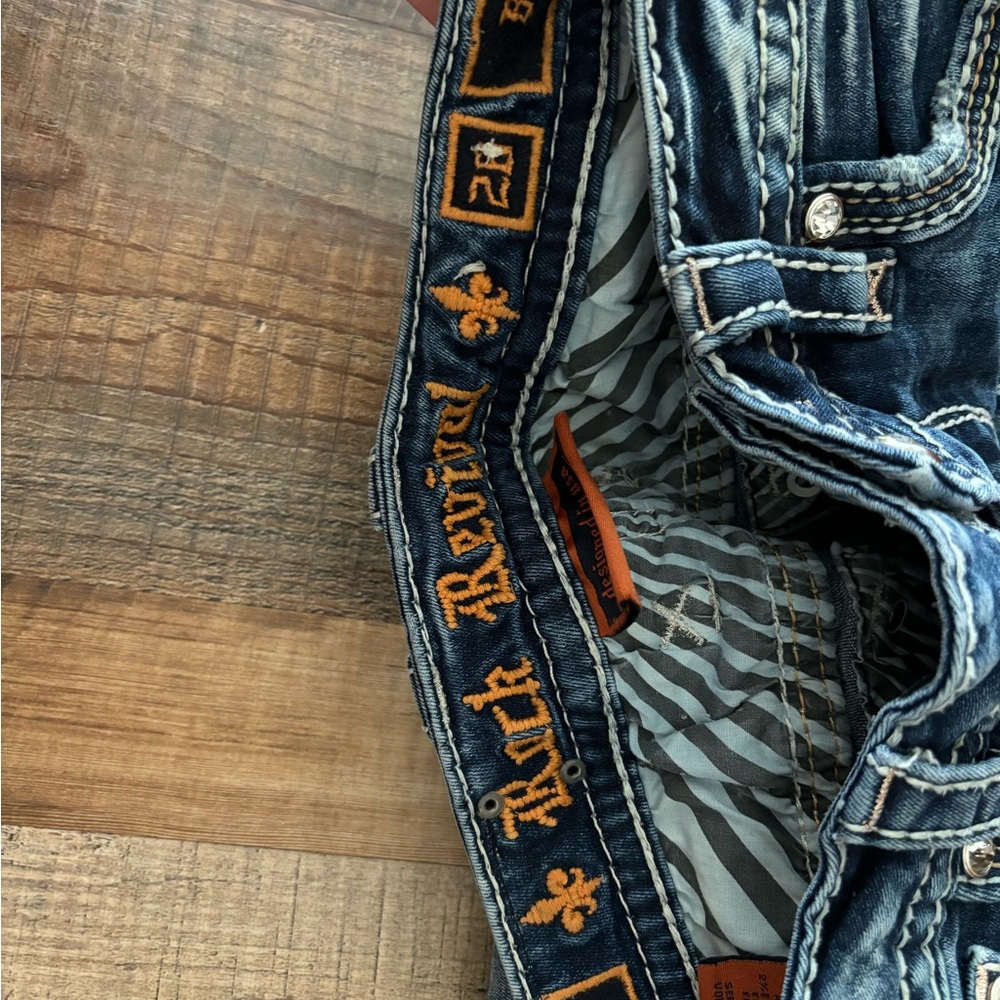 Rock Revivals Size. 26 - Picture 1 of 3